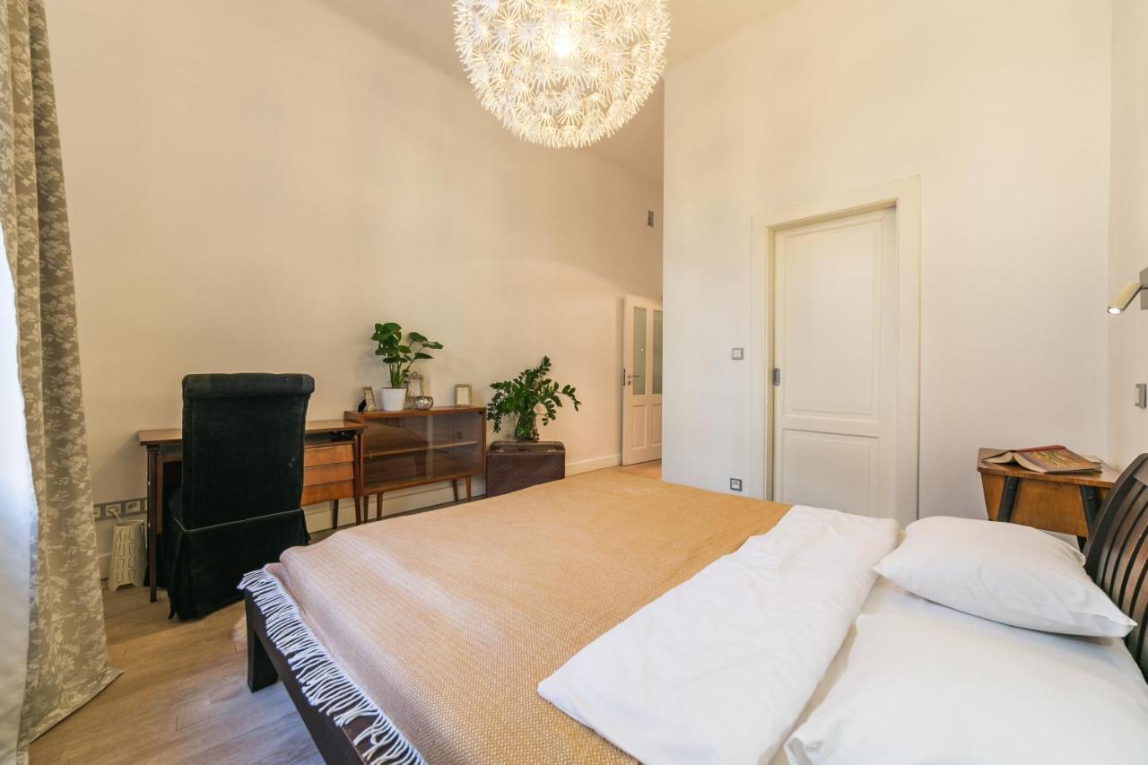 Unique Market Square Penthouse Apartament *